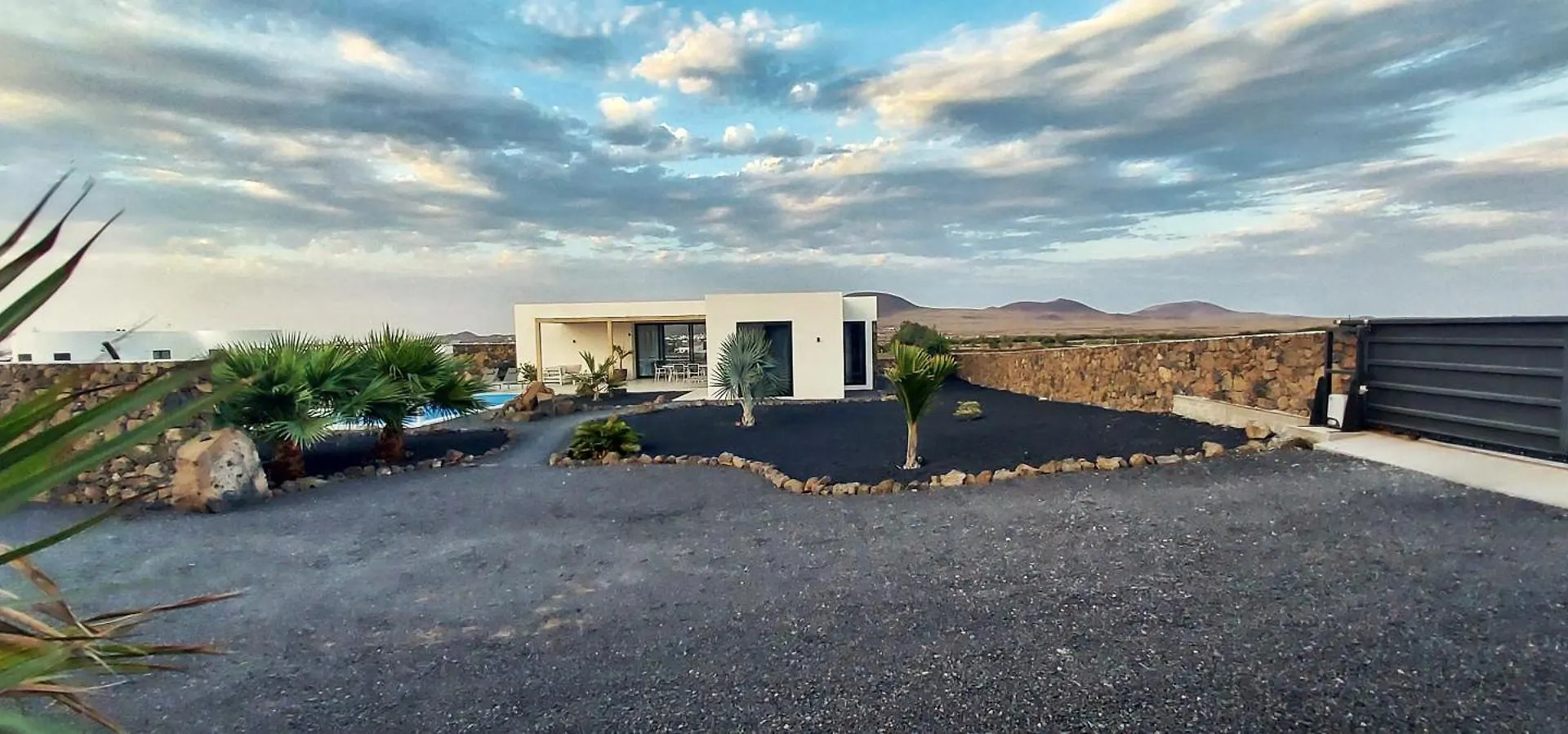 Villa Tabaiba En Lajares Con Piscina