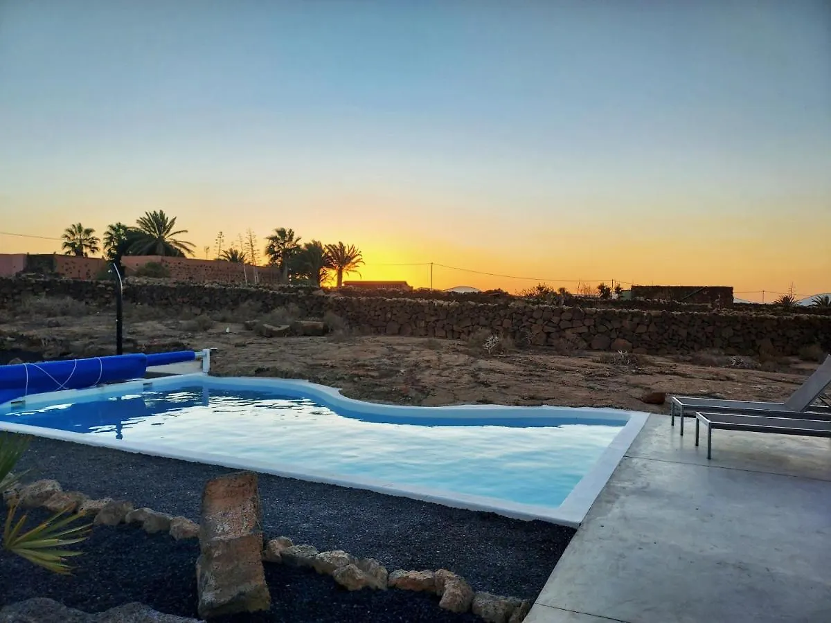 Villa Tabaiba En Lajares Con Piscina