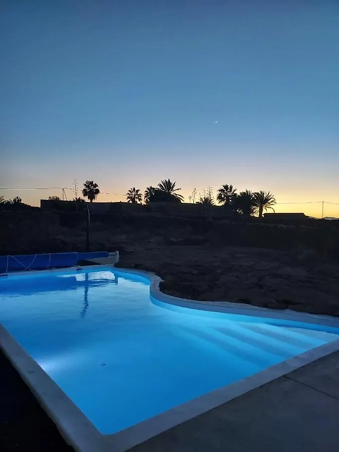 Villa Tabaiba En Lajares Con Piscina Spain